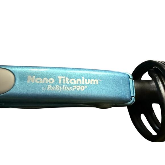 SOLD BaByliss PRO Nano Titanium 1/2" Plate Mini Ceramic Flat Iron Travel - Picture 5 of 7